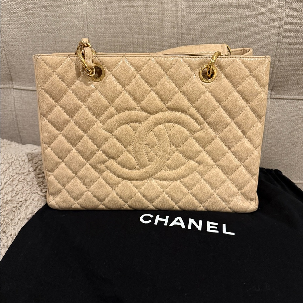 Chanel Caviar Grand Shopping Tote
